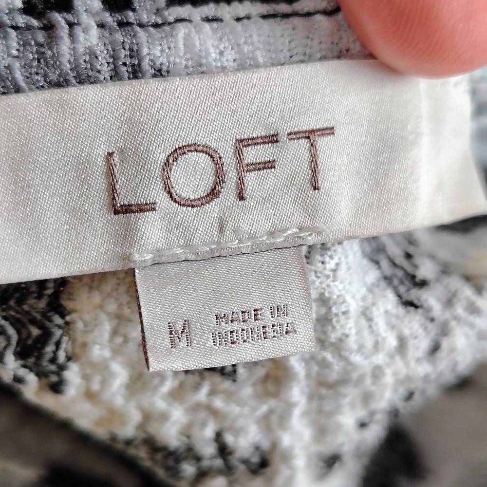 Loft Leopard Print Textured Knot Shoulder Blouse Black White Med safari Summer - Picture 11 of 13